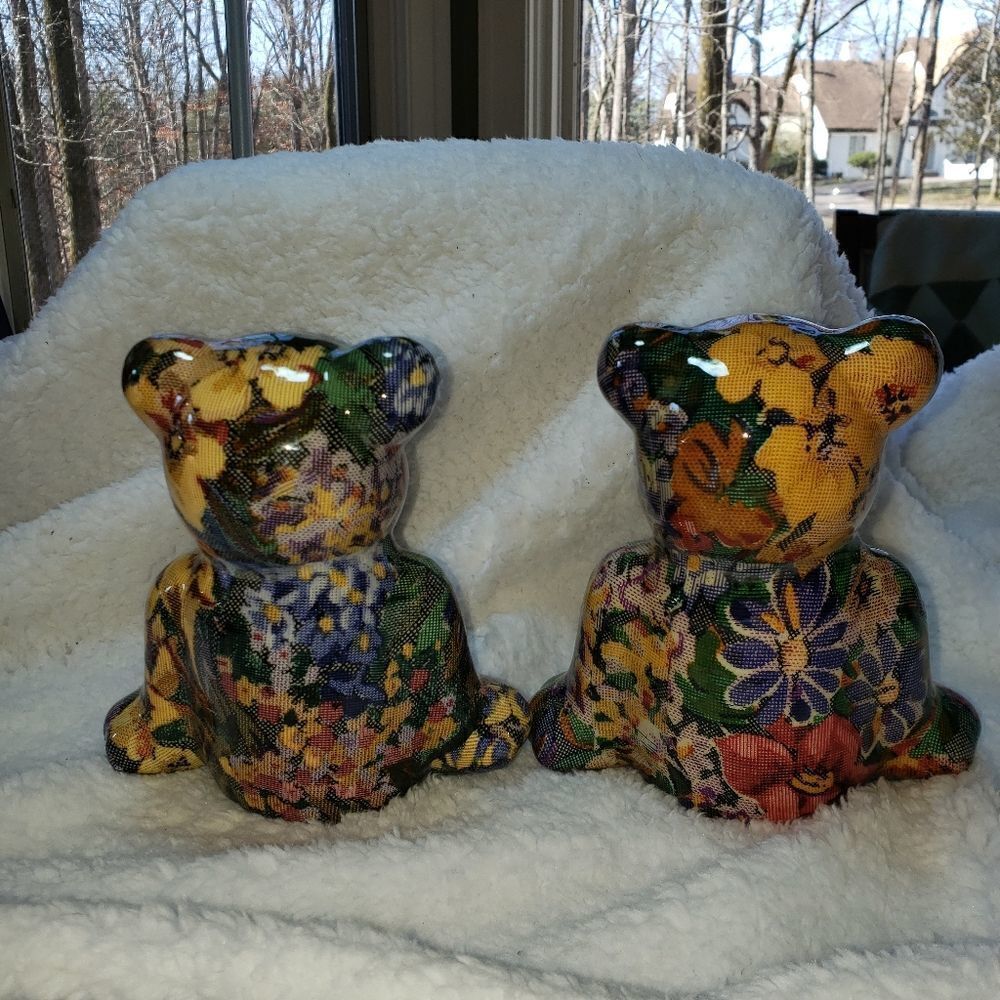 Bears - Picture 4 of 9
